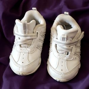Genuine baby from Oshkosh size 5
